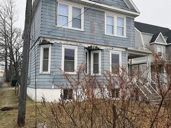 218 york Street  Glace Bay, NS B1A 2L8