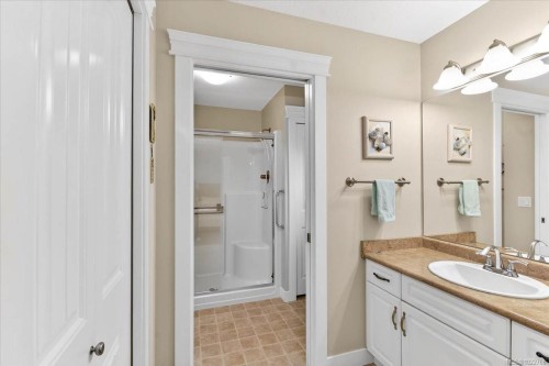 403-5700 Pierce Rd, Port Alberni, BC 