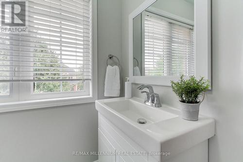 6 Studebaker Trail, Brampton, ON - Indoor Photo Showing Bathroom