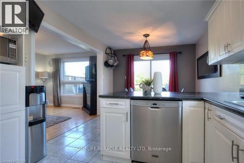 352 Bankside Drive, Kitchener, ON - Indoor Photo Showing Kitchen