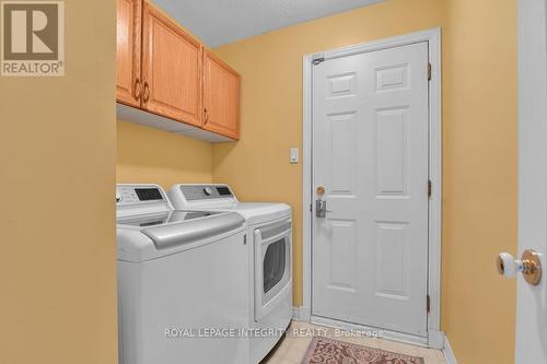 Main floor Laundry room - 49 Sai Crescent, Ottawa, ON - Indoor Photo Showing Laundry Room