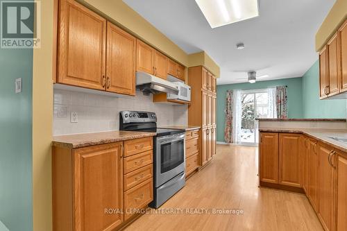 49 Sai Crescent, Ottawa, ON - Indoor Photo Showing Kitchen
