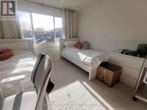976 Raintree Lane, Mississauga, ON - Indoor Photo Showing Bedroom