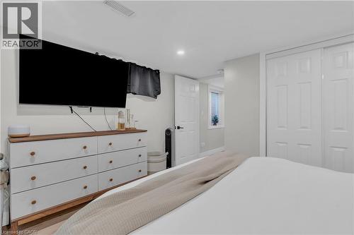 220 Bruce Street, Kitchener, ON - Indoor Photo Showing Bedroom