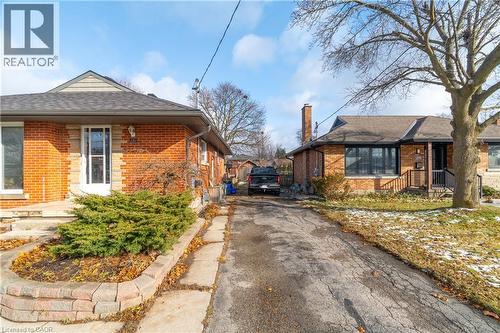 220 Bruce Street, Kitchener, ON - Outdoor