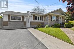 302 MAIN STREET E  Grimsby (Grimsby East), ON L3M 1P8