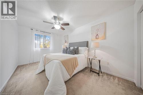 11 Renner Drive, Cambridge, ON - Indoor Photo Showing Bedroom