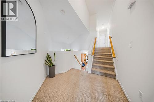 11 Renner Drive, Cambridge, ON - Indoor Photo Showing Other Room