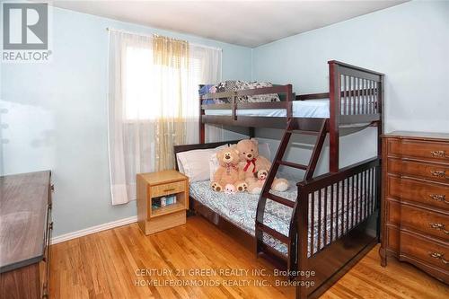 35 York Street, Mississauga, ON - Indoor Photo Showing Bedroom