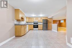 236 WOODALE (LOWER LEV) AVENUE  Oakville, ON L6K 2N2