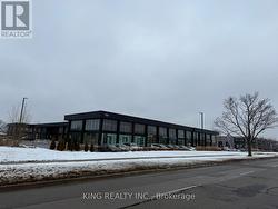 39 - 530 SPEERS ROAD  Oakville, ON L6K 2G3