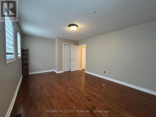 506 Dicenzo Drive, Hamilton, ON - Indoor Photo Showing Other Room