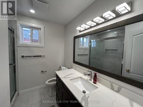 506 Dicenzo Drive, Hamilton, ON - Indoor Photo Showing Bathroom