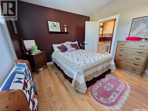 930 North Street, Swift Current, SK - Indoor Photo Showing Bedroom
