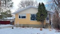 215 Marsh STREET  Maple Creek, SK S0N 1N0