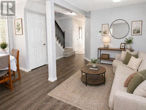 5126 Des Jardines Drive, Burlington, ON - Indoor Photo Showing Living Room