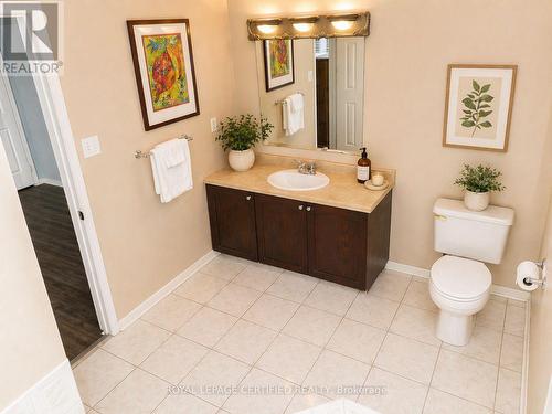 5126 Des Jardines Drive, Burlington, ON - Indoor Photo Showing Bathroom