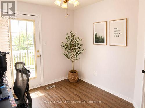 5126 Des Jardines Drive, Burlington, ON - Indoor Photo Showing Other Room