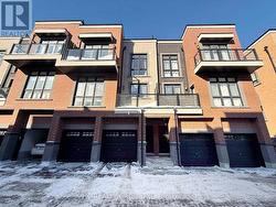 6 - 3 BOND CRESCENT  Richmond Hill, ON L4E 1J4