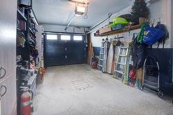 Garage - 