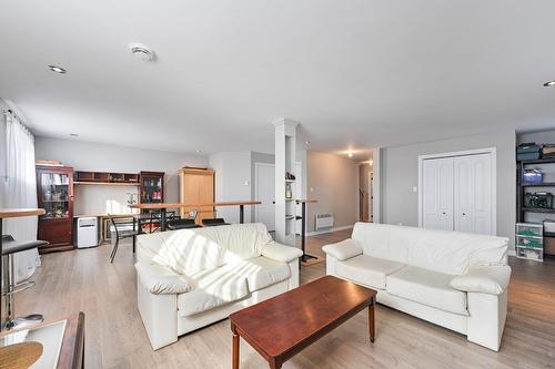 Salle familiale - 970Z Ch. Grainger, Melbourne, QC 