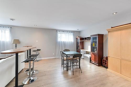 Salle familiale - 970Z Ch. Grainger, Melbourne, QC 