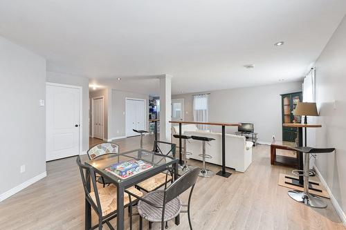 Salle familiale - 970Z Ch. Grainger, Melbourne, QC 