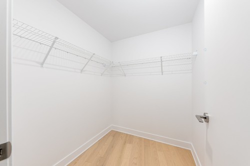 Walk-in closet - 1408-100 Rue Murray, Montréal (Le Sud-Ouest), QC - Indoor With Storage