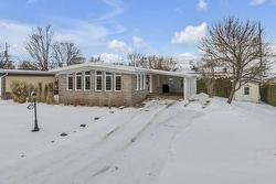 227 Rue Couillard-Lislois  Montmagny, QC G5V 1A9