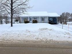 30 Rue Principale  Notre-Dame-Des-Monts, QC G0T 1L0