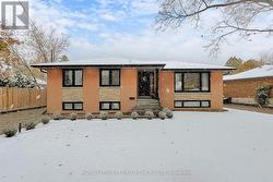 76 ALHART DRIVE  Toronto, ON M9V 2N4
