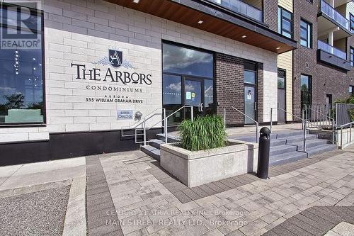 239 - 555 WILLIAM GRAHAM DRIVE  Aurora, ON L4G 3H9