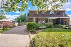 21 HORNING Drive  Hamilton, ON L9C 6L2