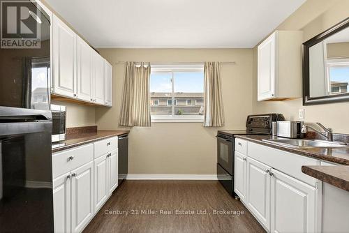69 - 2050 Upper Middle Road, Burlington (Brant Hills), ON - Indoor Photo Showing Kitchen