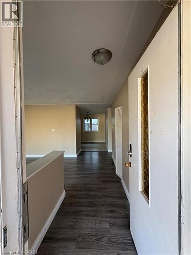 105 Westmount Road E, Kitchener, ON - Indoor Photo Showing Other Room