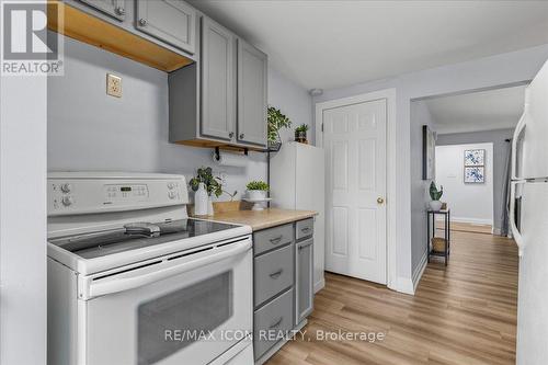 331 Preston Parkway, Cambridge, ON - Indoor Photo Showing Kitchen
