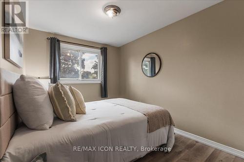 331 Preston Parkway, Cambridge, ON - Indoor Photo Showing Bedroom