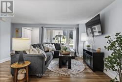 331 PRESTON PARKWAY  Cambridge, ON N3H 4Z4