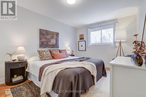 783 Dodsworth Crescent, Mississauga, ON - Indoor Photo Showing Bedroom