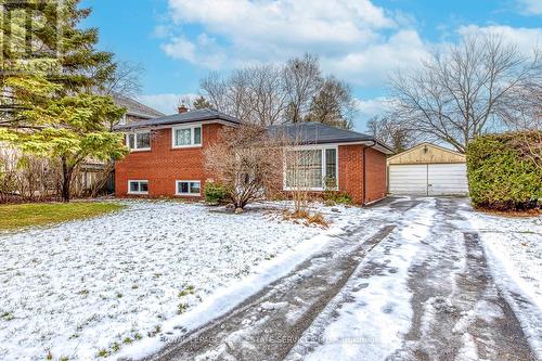 2420 Raymore Drive, Burlington, ON - Outdoor