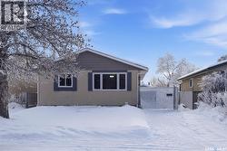 258 Waterloo CRESCENT  Saskatoon, SK S7H 4G5
