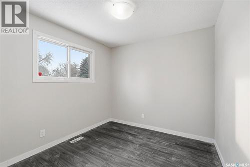 258 Waterloo Crescent, Saskatoon, SK - Indoor Photo Showing Other Room