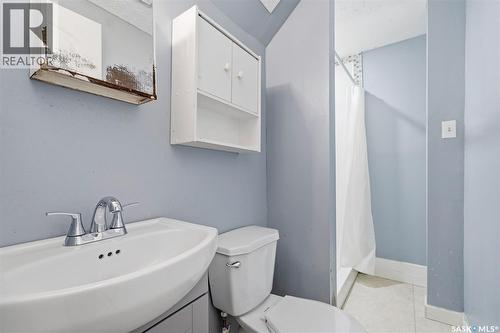258 Waterloo Crescent, Saskatoon, SK - Indoor Photo Showing Bathroom