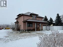 205 5th AVENUE E  Gravelbourg, SK S0H 1X0