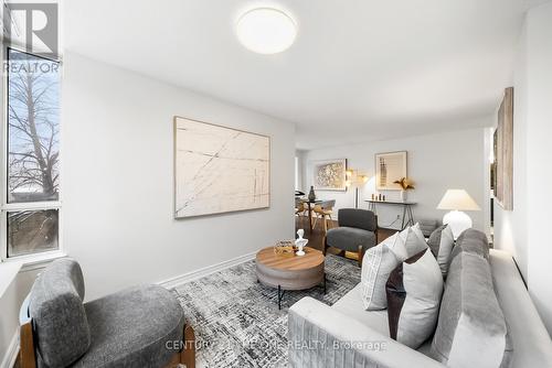 216 - 7 Bishop Avenue, Toronto, ON - Indoor Photo Showing Living Room