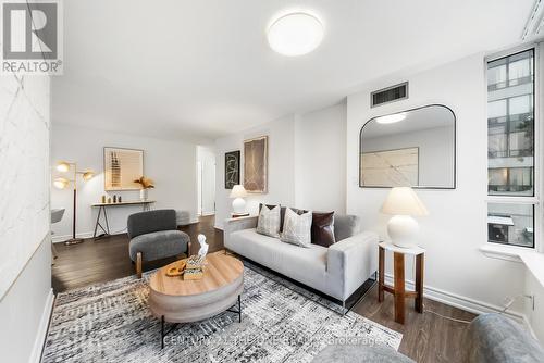 216 - 7 Bishop Avenue, Toronto, ON - Indoor Photo Showing Living Room
