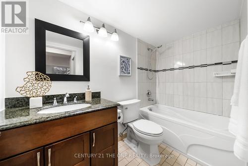 216 - 7 Bishop Avenue, Toronto, ON - Indoor Photo Showing Bathroom