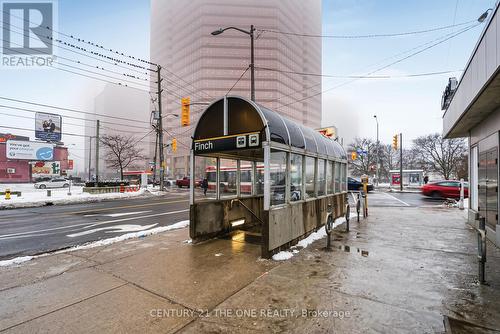 216 - 7 Bishop Avenue, Toronto, ON - Outdoor