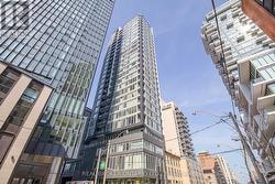 1607 - 68 SHUTER STREET  Toronto, ON M5B 1B4