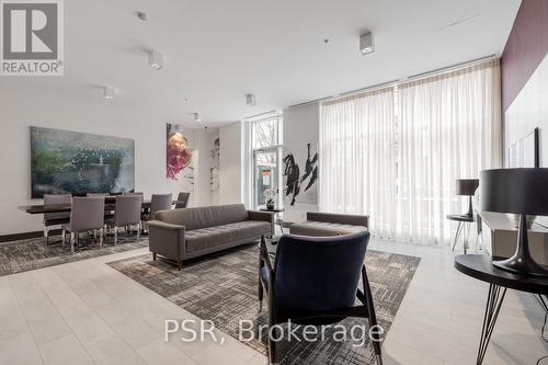 202 - 68 Merton Street, Toronto, ON - Indoor Photo Showing Other Room